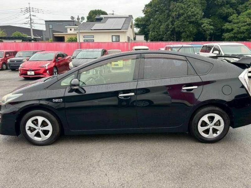 PRIUS PHV