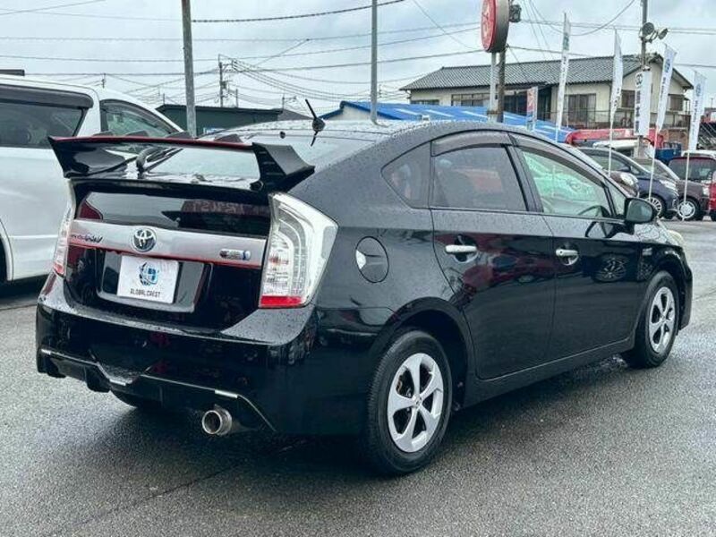 PRIUS PHV