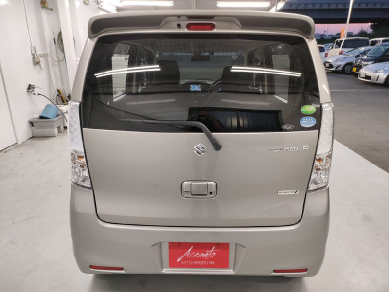 WAGON R