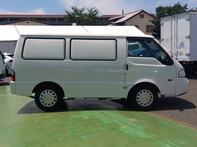 BONGO VAN