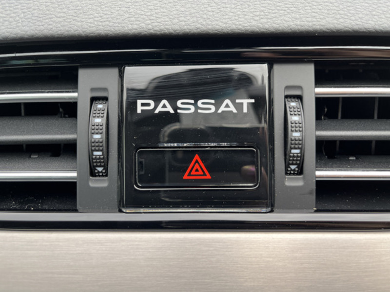 PASSAT VARIANT