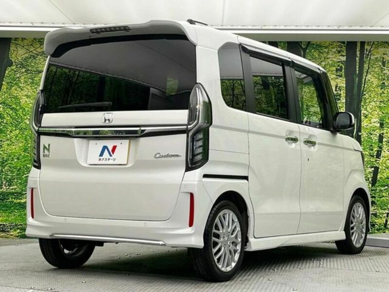 N BOX CUSTOM