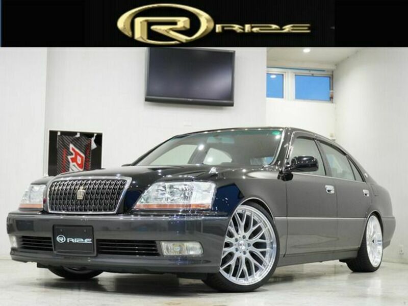 TOYOTA CROWN MAJESTA