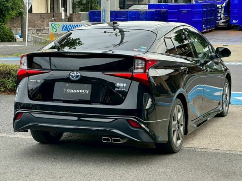 PRIUS-14