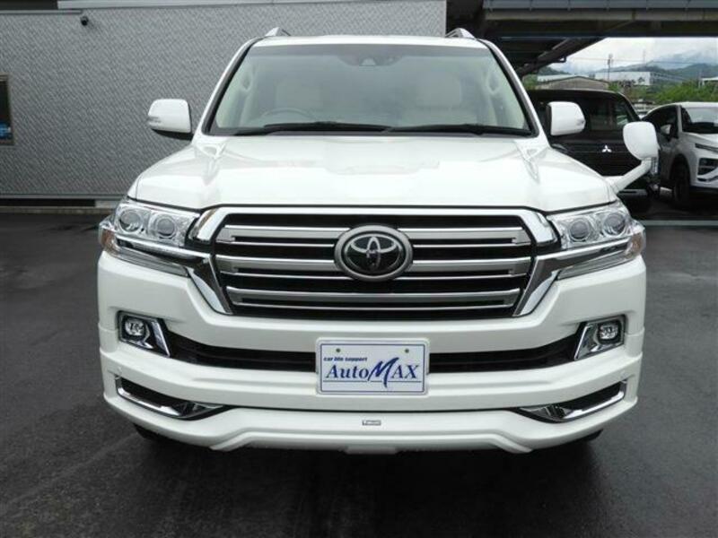 LAND CRUISER