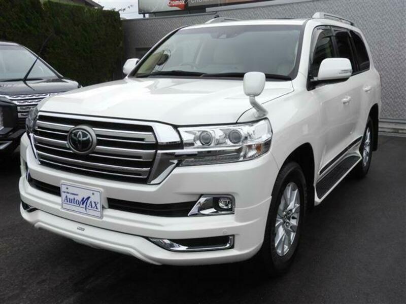 LAND CRUISER