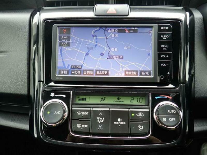 COROLLA AXIO