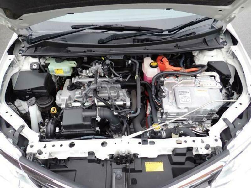 COROLLA AXIO