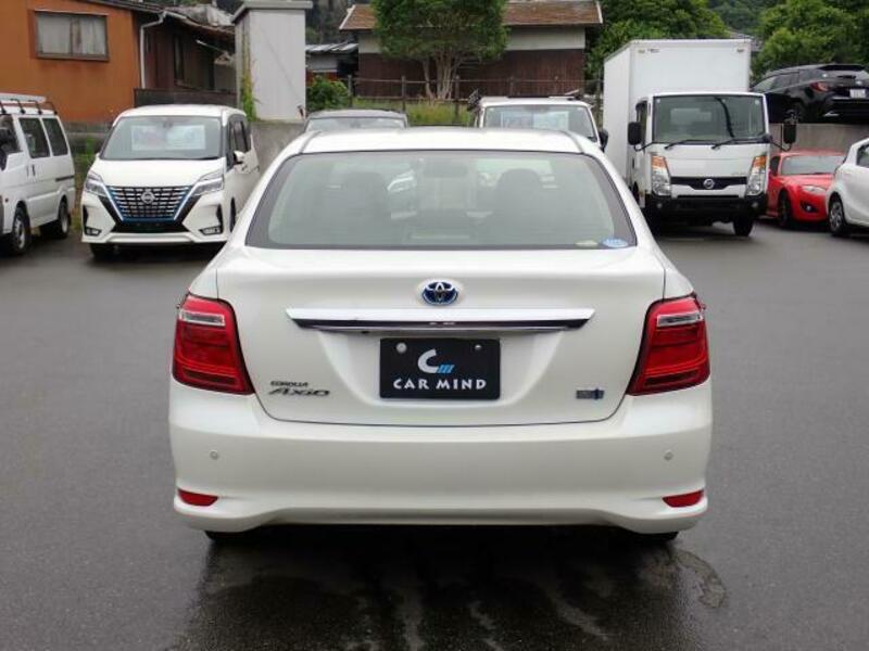 COROLLA AXIO