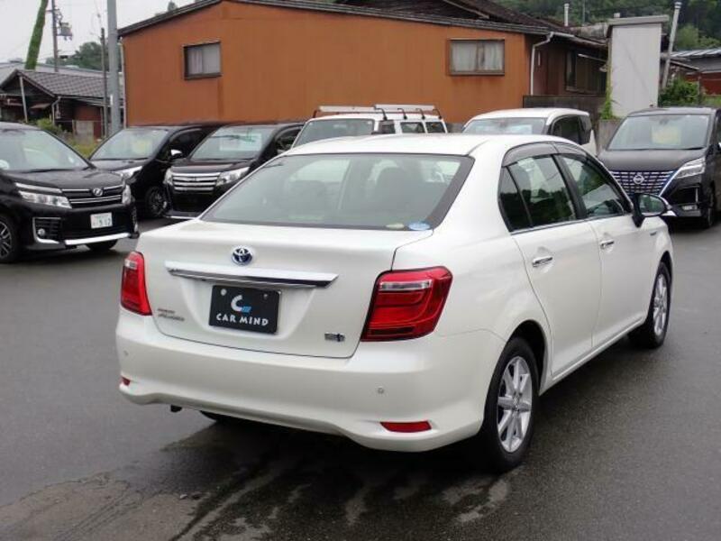 COROLLA AXIO