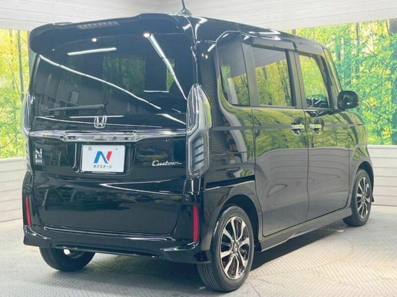 N BOX CUSTOM