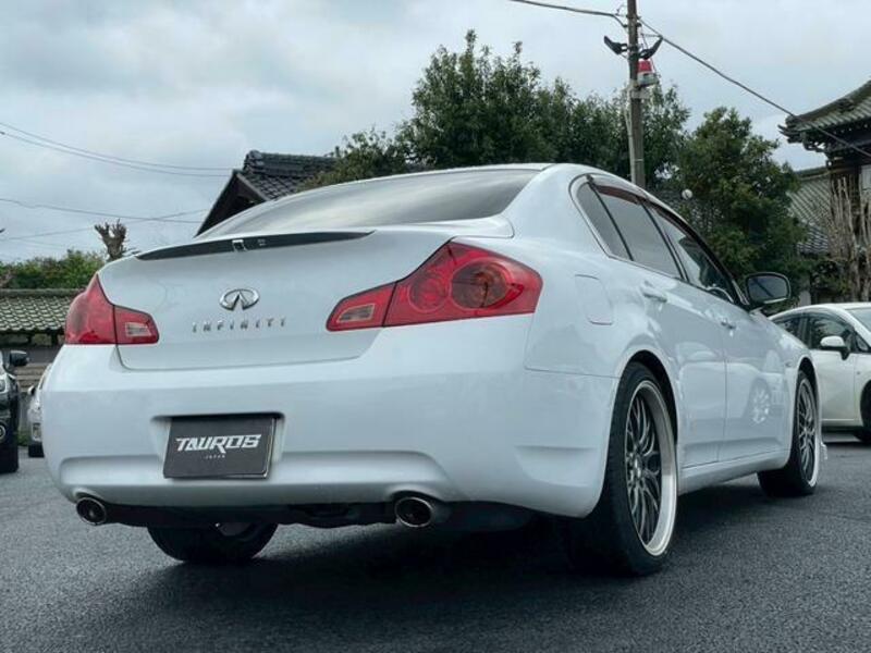 SKYLINE