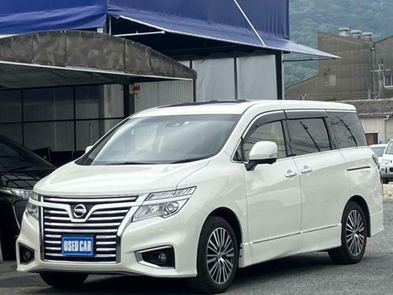 NISSAN ELGRAND
