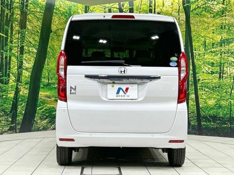 N BOX
