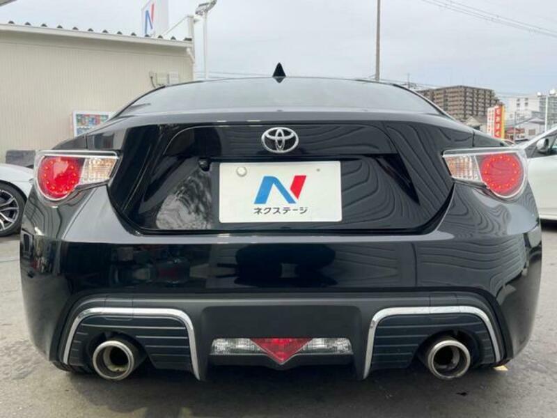 86