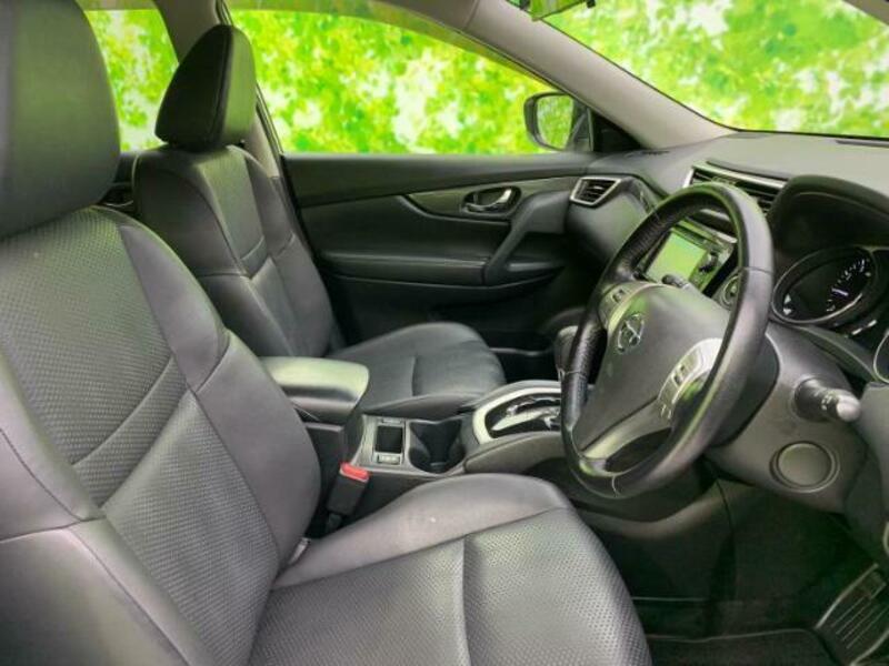 X-TRAIL