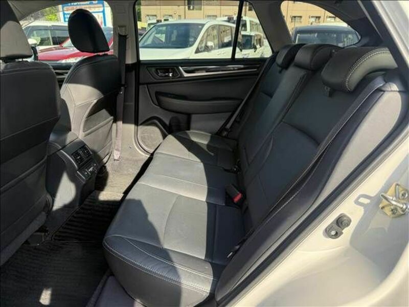 LEGACY OUTBACK