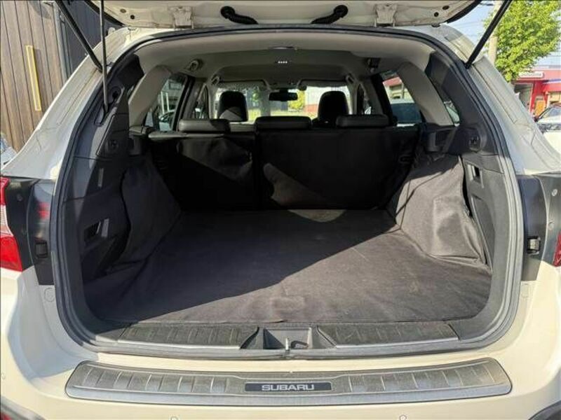 LEGACY OUTBACK
