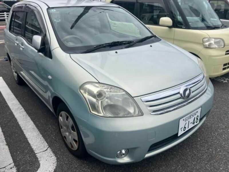 TOYOTA RAUM