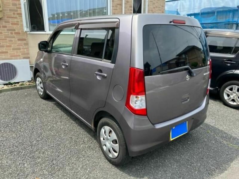 WAGON R