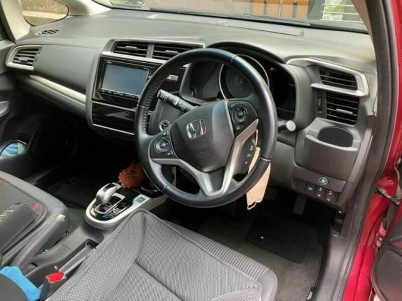 FIT HYBRID