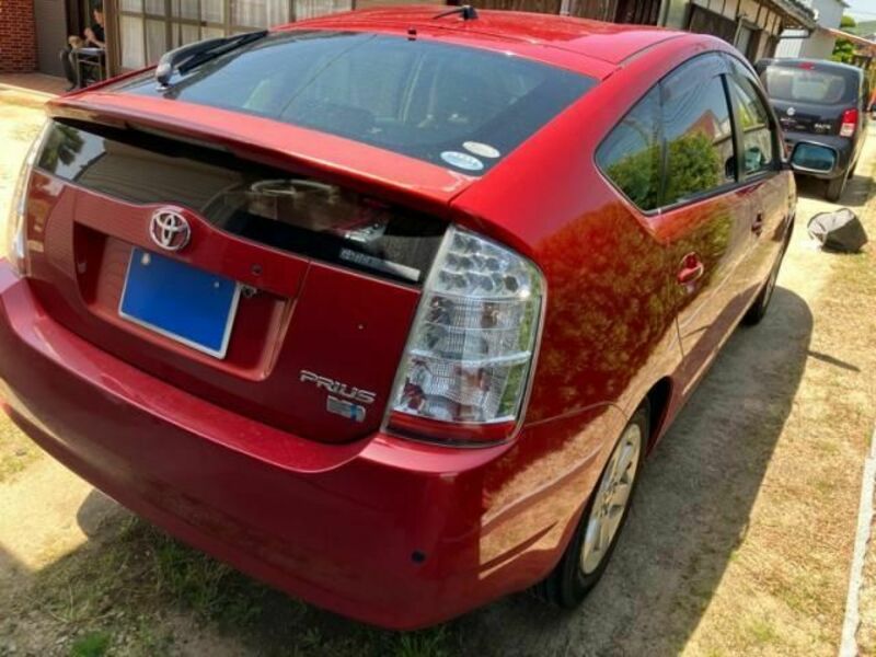 PRIUS-3