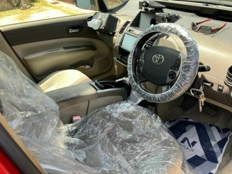 PRIUS-14