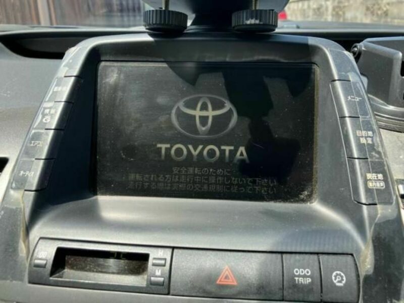 PRIUS-18