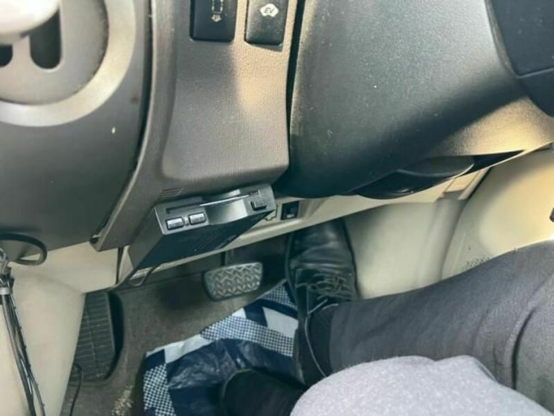 PRIUS-25