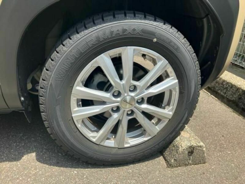 YARIS CROSS