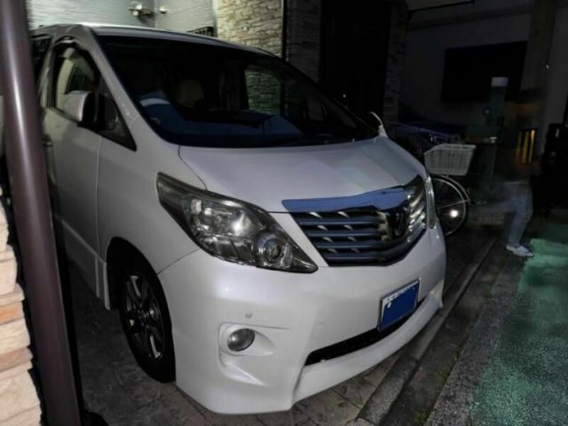 TOYOTA ALPHARD