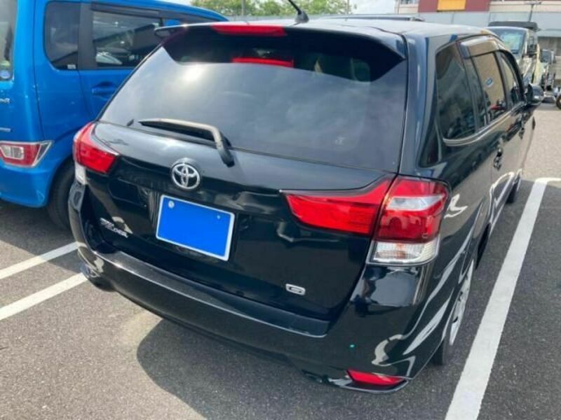 COROLLA FIELDER