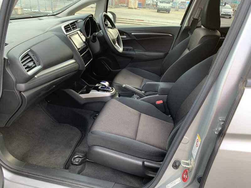 FIT HYBRID-14
