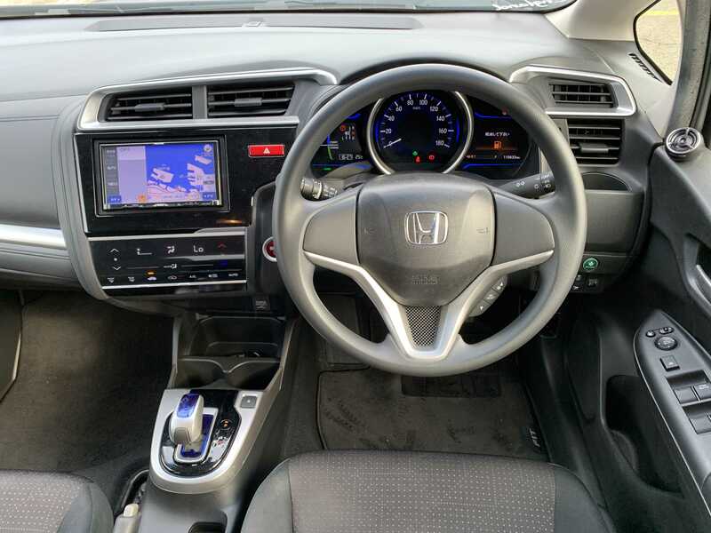 FIT HYBRID-26