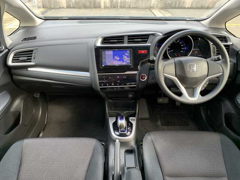 FIT HYBRID-8