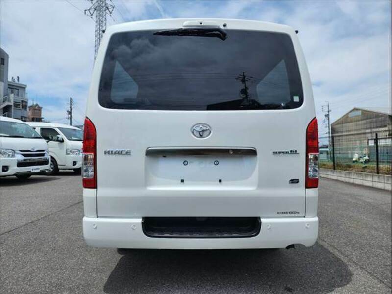 HIACE VAN