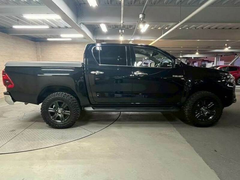 HILUX