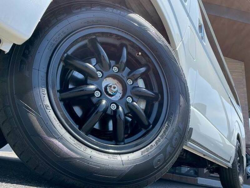 HIACE VAN