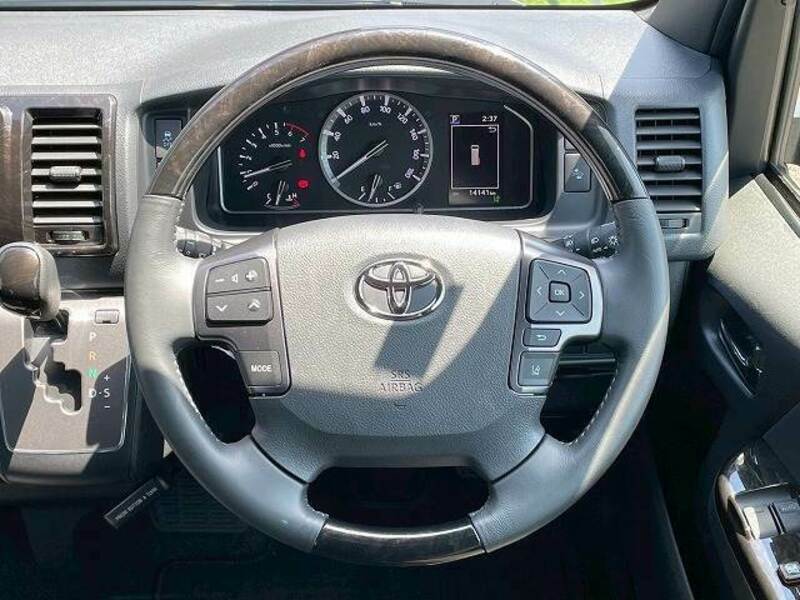 HIACE VAN