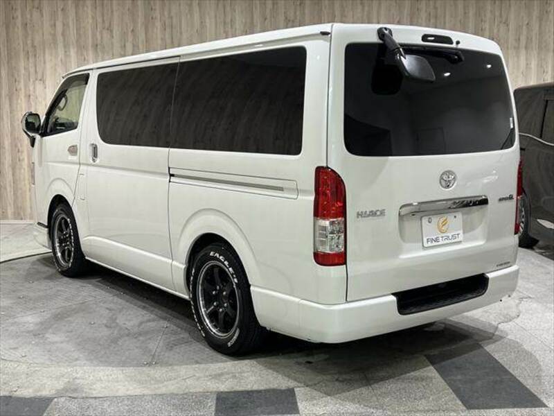 HIACE VAN