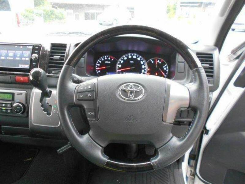 HIACE VAN