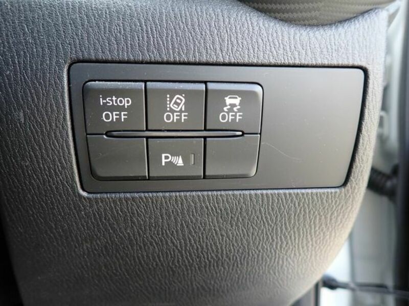 MAZDA2