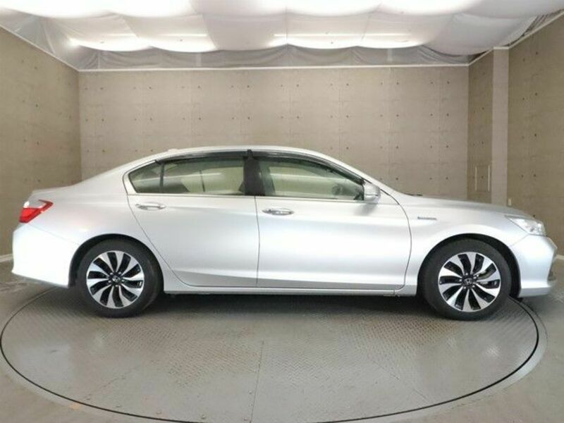 ACCORD HYBRID-21