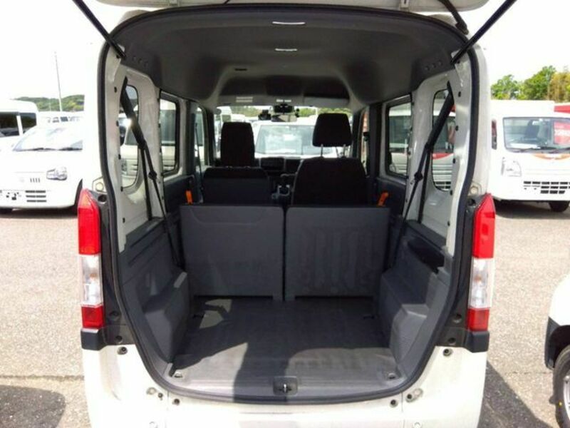 N-VAN