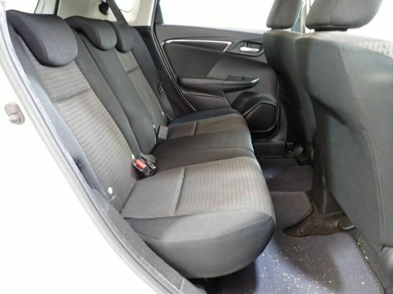 FIT HYBRID-13