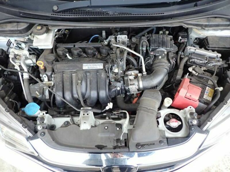 FIT HYBRID-18
