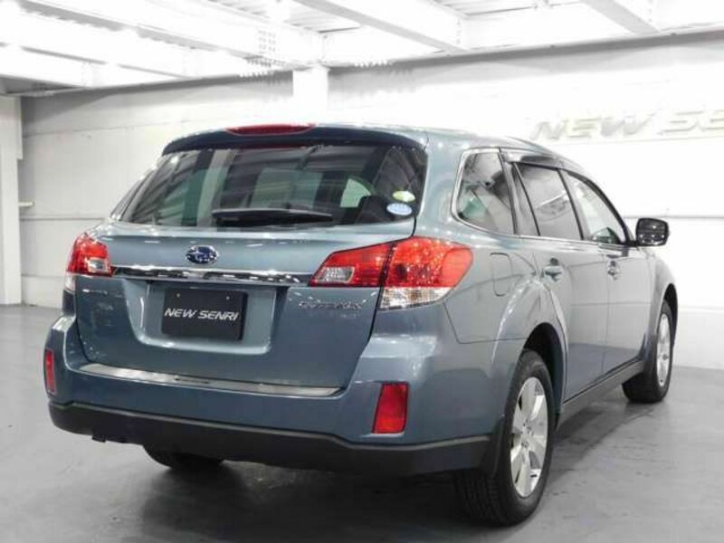 LEGACY OUTBACK