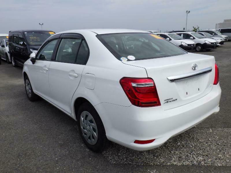 COROLLA AXIO