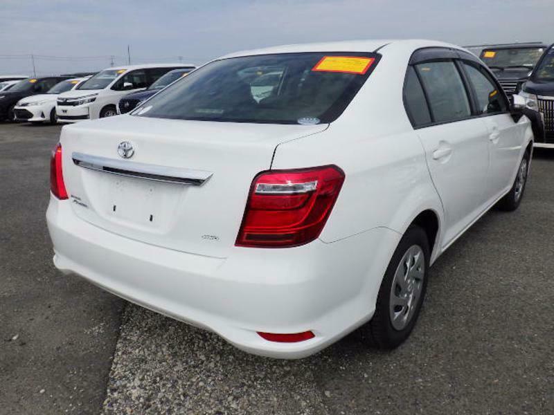 COROLLA AXIO