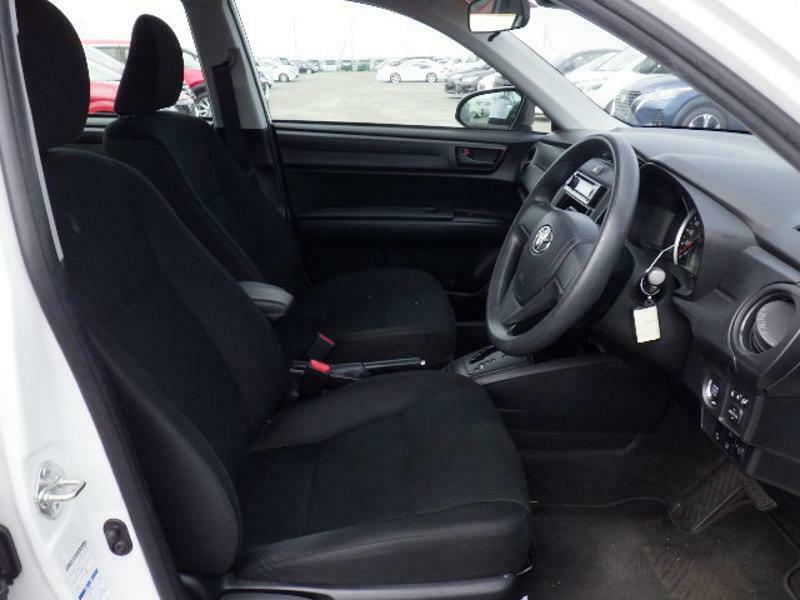 COROLLA AXIO